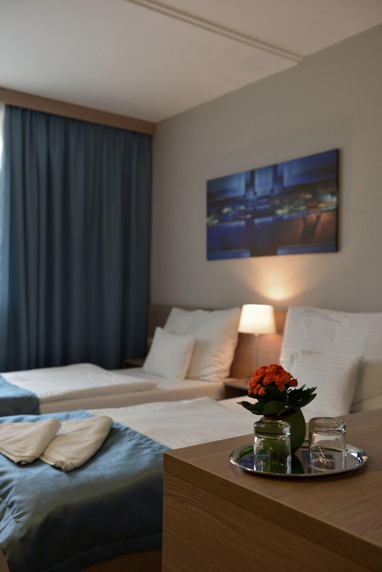 วิตตา โฮเทล ซูพีเรียร์ บูดาเปสต์ Hotel ภายนอก รูปภาพ
