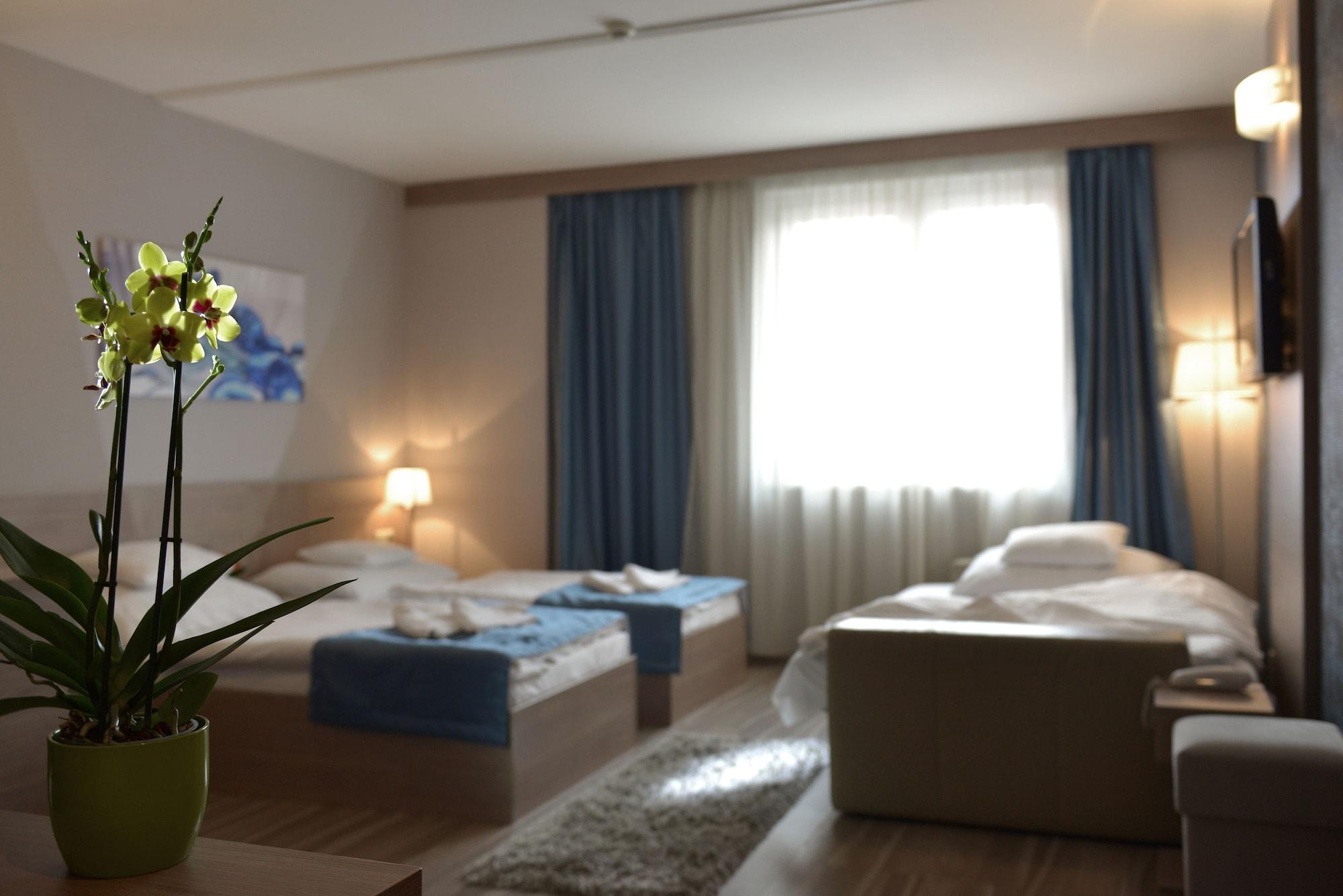 วิตตา โฮเทล ซูพีเรียร์ บูดาเปสต์ Hotel ภายนอก รูปภาพ