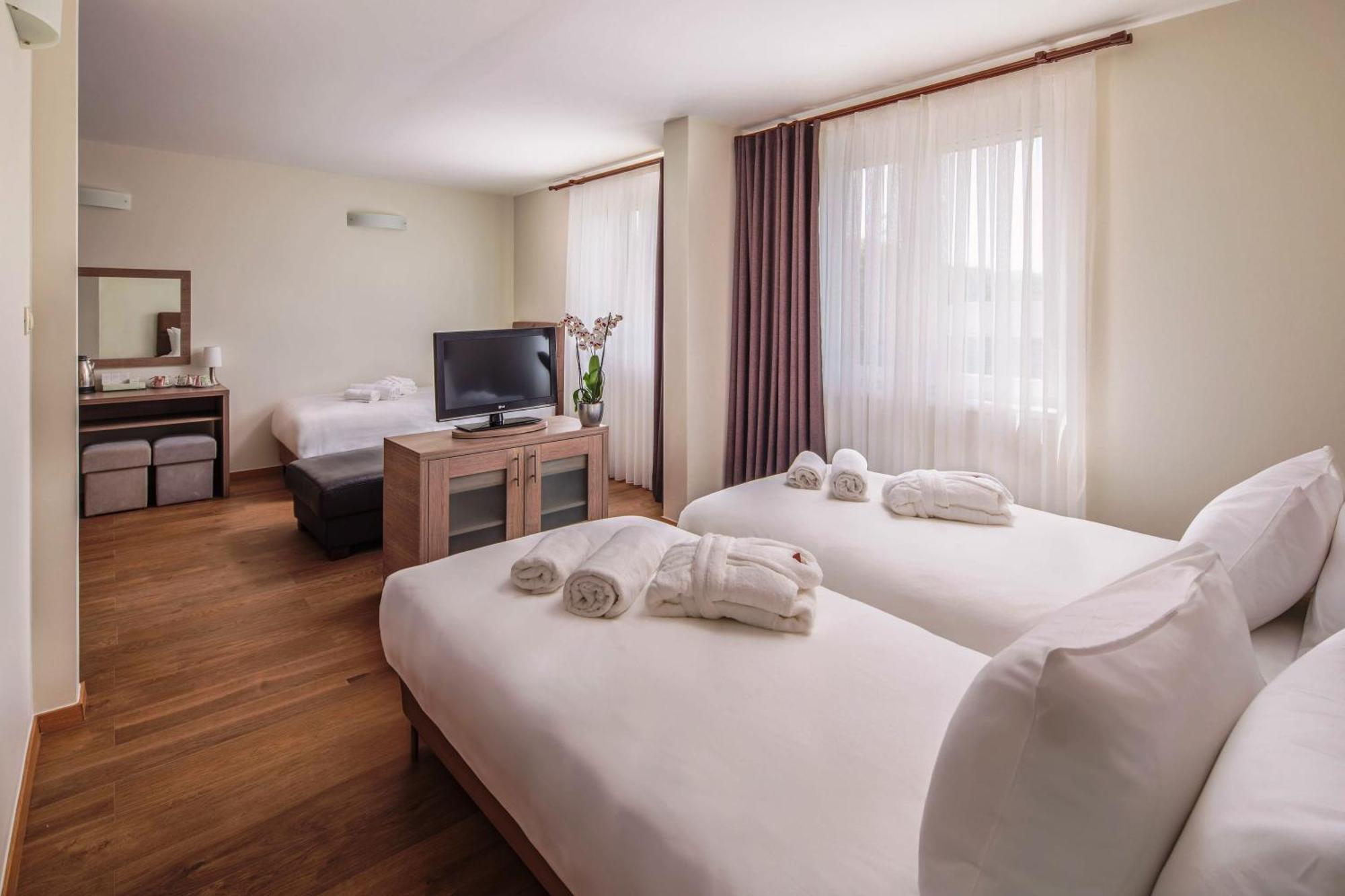 วิตตา โฮเทล ซูพีเรียร์ บูดาเปสต์ Hotel ภายนอก รูปภาพ